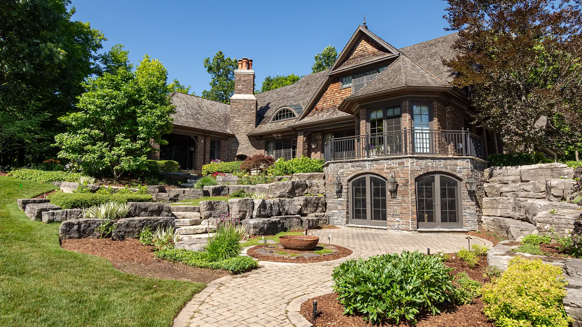 Burlington Landscape Maintenance & Cleanup